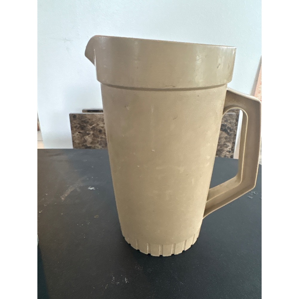 Vintage Tupperware Almond Tan Large Pitcher 800-2 Retro Kitchen Beverage Server